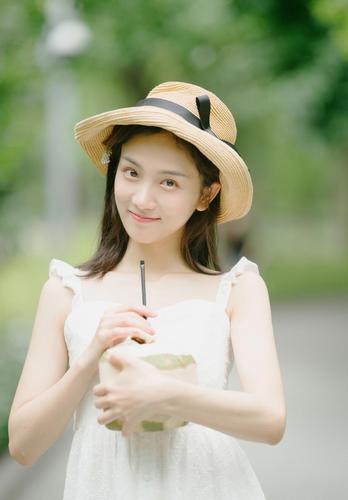 大香焦依人在钱