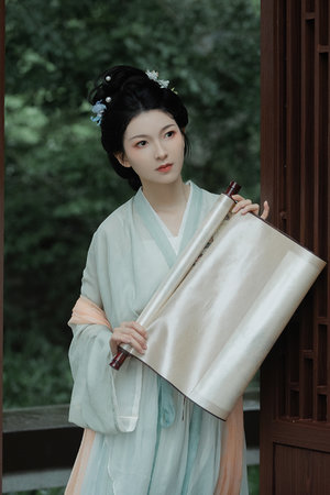 夏娃无删版大尺度片段