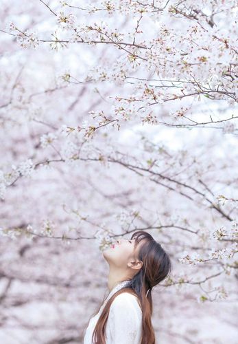 小情侣过二人世界视频