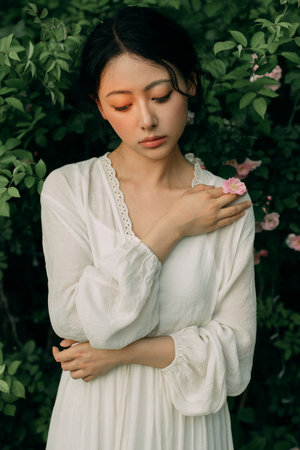 小雄和颖莉的故事925章