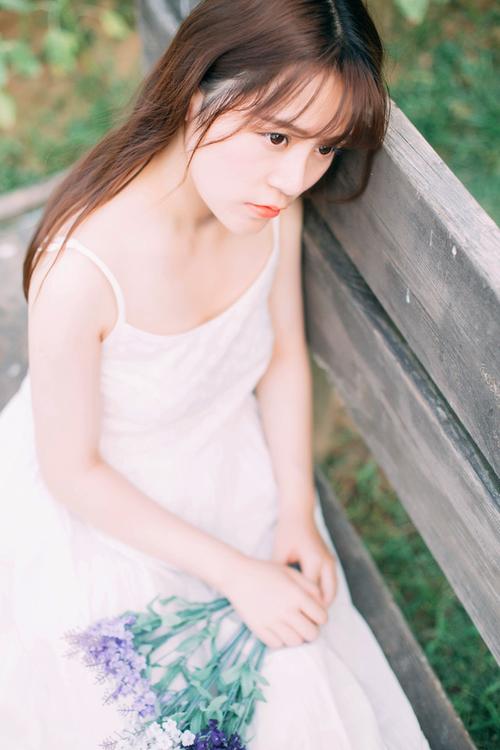 洗碗时老公从后面进