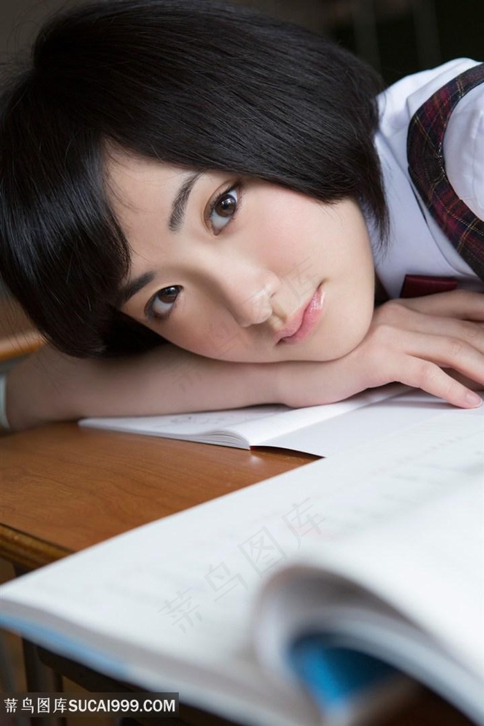 两个男生脱了内裤互相摸