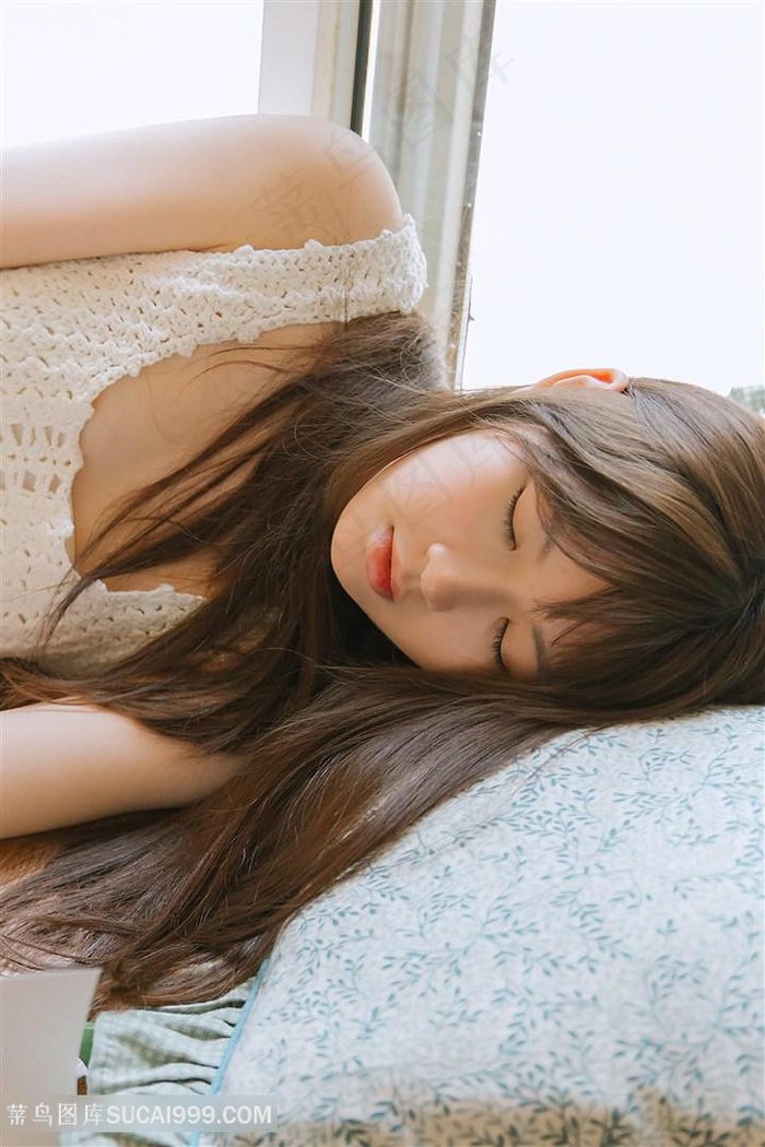 荡的护士乳在办公室揉