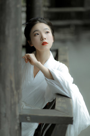 岳啊轻点灬太粗太长了视频