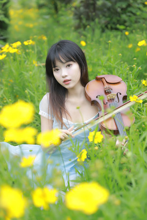 枪杀安倍嫌犯邻居:每晚听到砰砰声