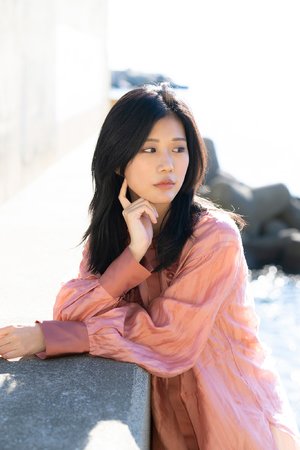 忍不住还搭手帮忙