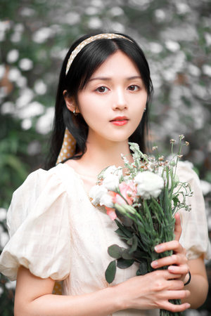 久久亚洲五月丁香综合中文