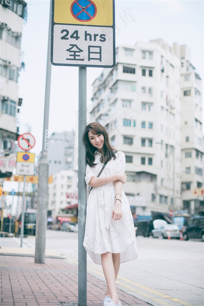 女人打开腿让男人进来的小说