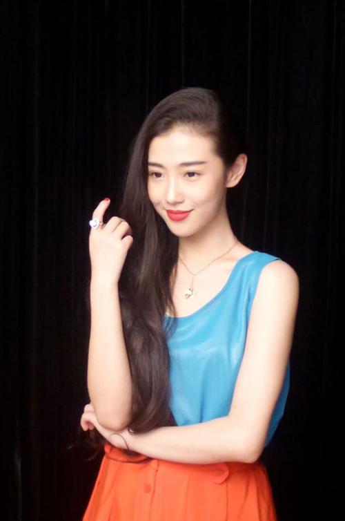 亚洲丰满爆乳熟女A∨