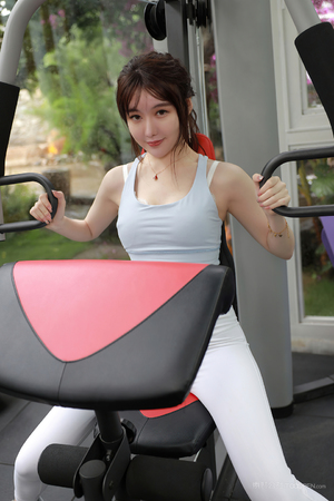 保险女王她的商业秘密保险中文翻译版