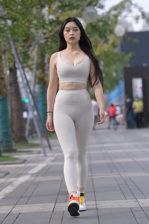 1976美国农场主的三个女儿8k