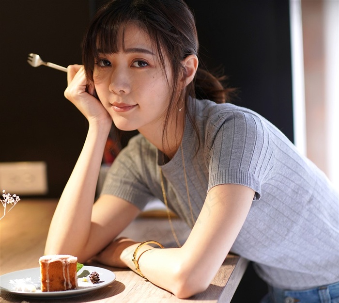 新中国捆绑bdsm美女