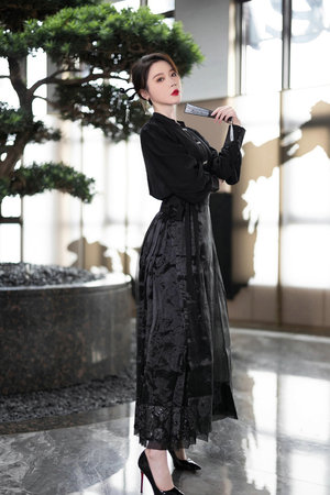 成人激烈交欢小说