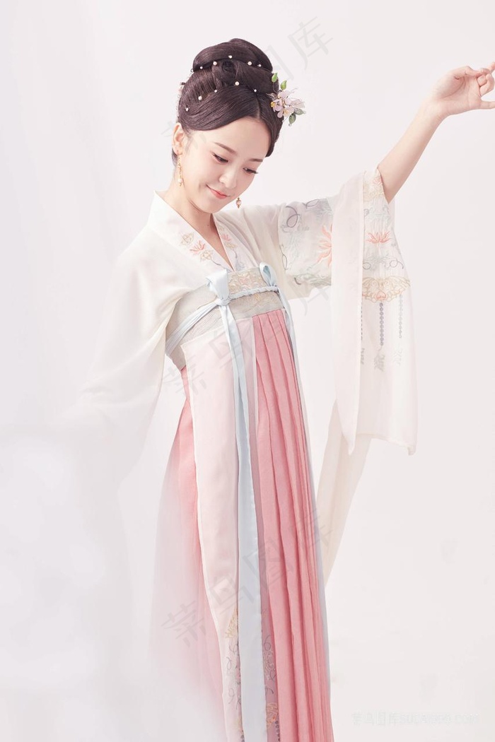 舌头一路向下游走