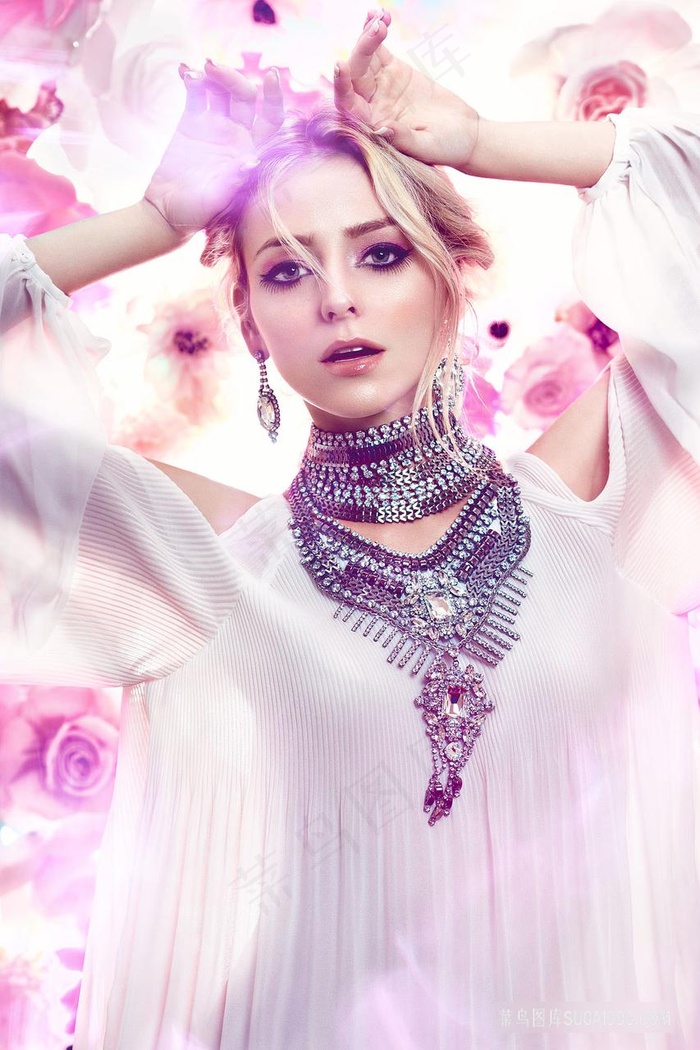 揉我胸啊嗯出奶了啊