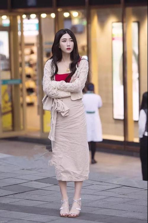 差差漫画页面在线阅读免费秋蝉