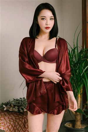 少妇内射视频播放舔大片