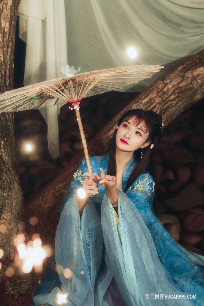 被迫营业的算命先生日常