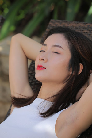 颜值不错爆乳妹子自摸奶子呻吟娇瑞