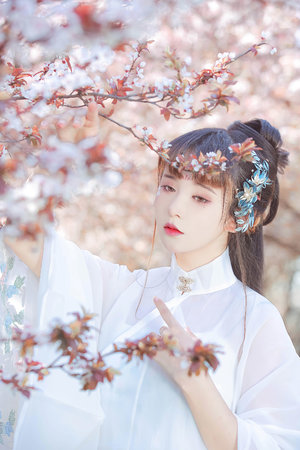 俄罗斯人又更又租什么意思