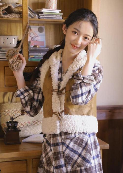 沉痛悼念的短语