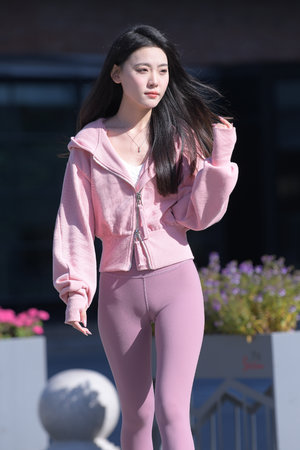 桃运老中医吸出来老谢